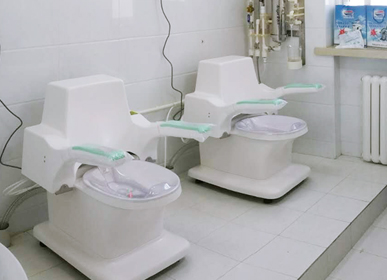 中国中医科学院西苑医院引进2台康兴激光坐浴机
