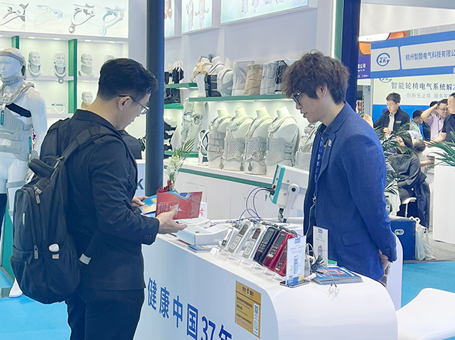 第93届上海CMEF康兴医疗展台-康兴医疗器械官网